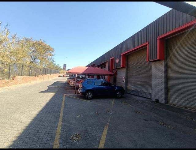 INDUSTRIAL PROPERTY TO RENT IN STRYDOM PARK